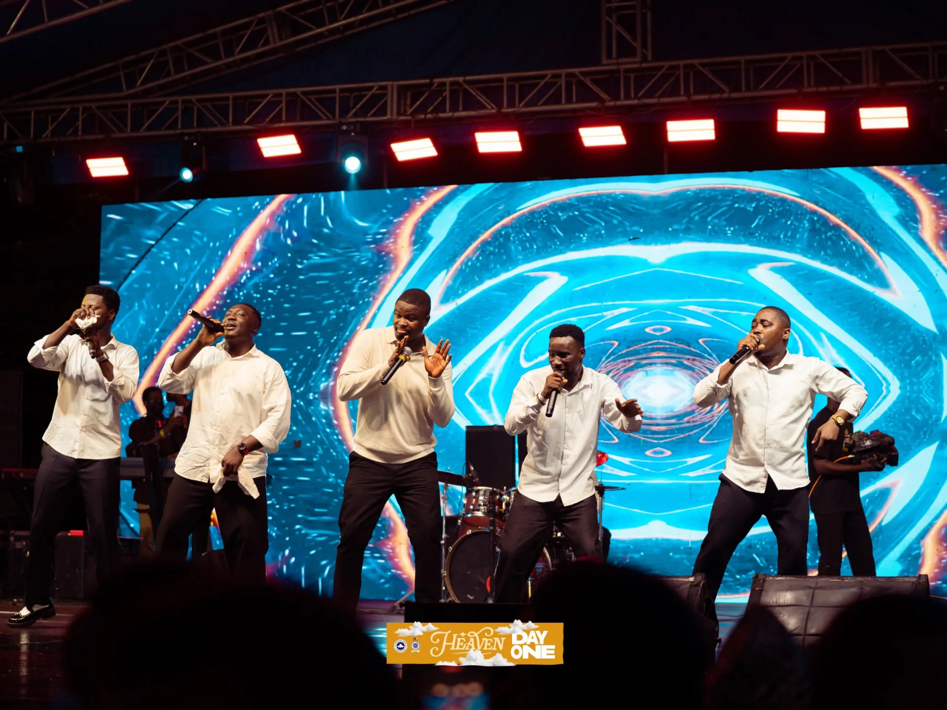 Bidemi Olaoba music ministration