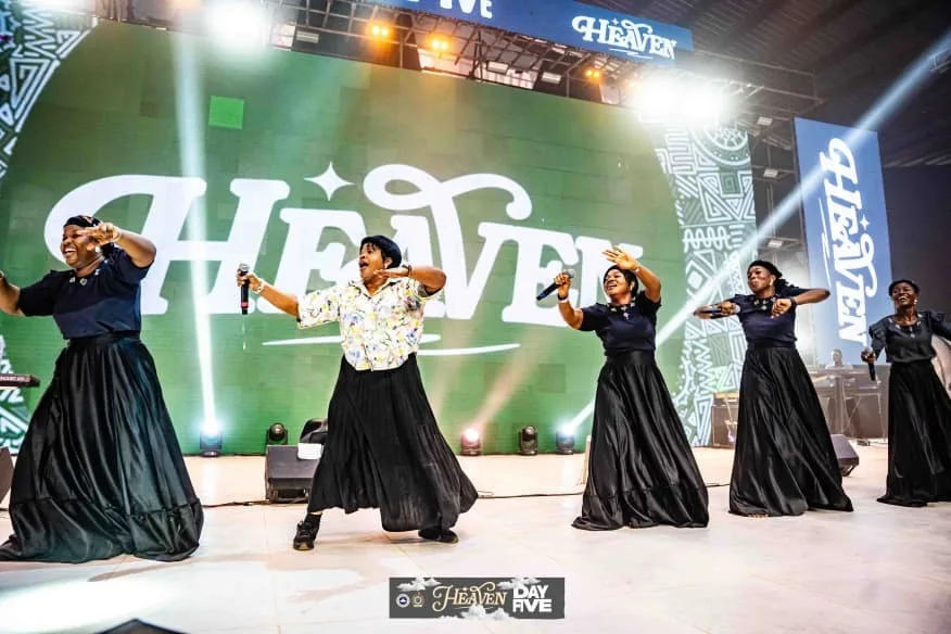 Lilian Nneji leading worship